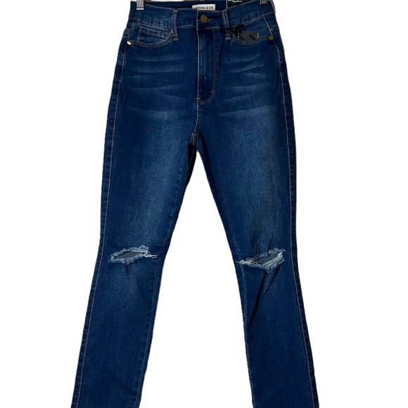 Slight knee rip blue denim - Picture 1 of 5